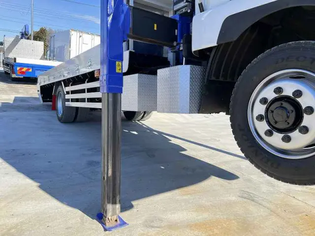 三菱 ファイター QKG-FK62FZ(2WD)の写真13