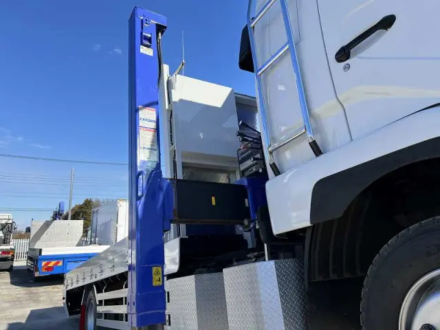 三菱 ファイター QKG-FK62FZ(2WD)の写真14