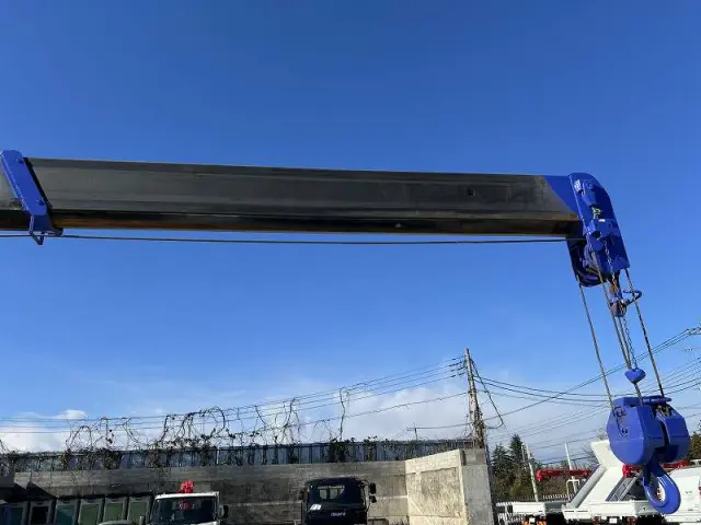 三菱 ファイター QKG-FK62FZ(2WD)の写真20