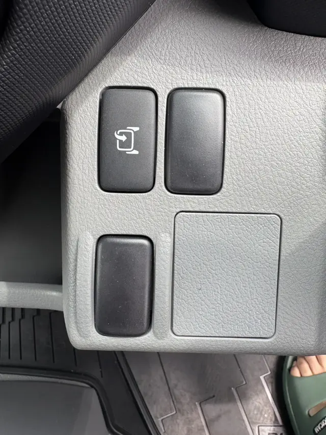 日野 デュトロ 2KG-XZU712M(2WD)の写真21