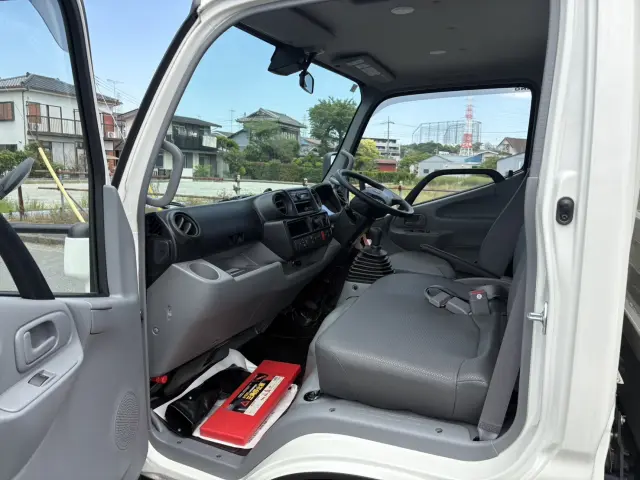 日野 デュトロ 2RG-XZU600T(2WD)の写真27