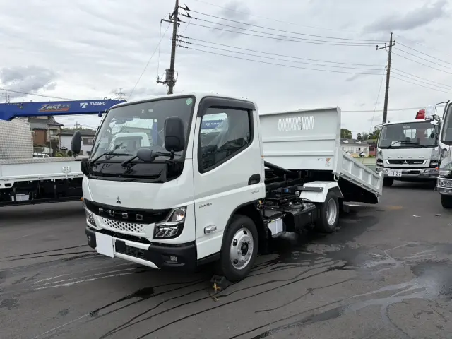 三菱 キャンター 2RG-FBA60(2WD)の写真1