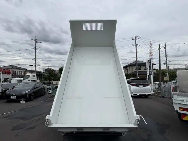 三菱 キャンター 2RG-FBA60(2WD)の写真11
