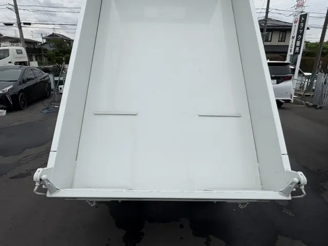 三菱 キャンター 2RG-FBA60(2WD)の写真12