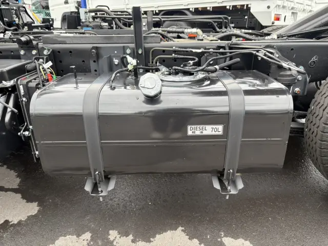 三菱 キャンター 2RG-FBA60(2WD)の写真18