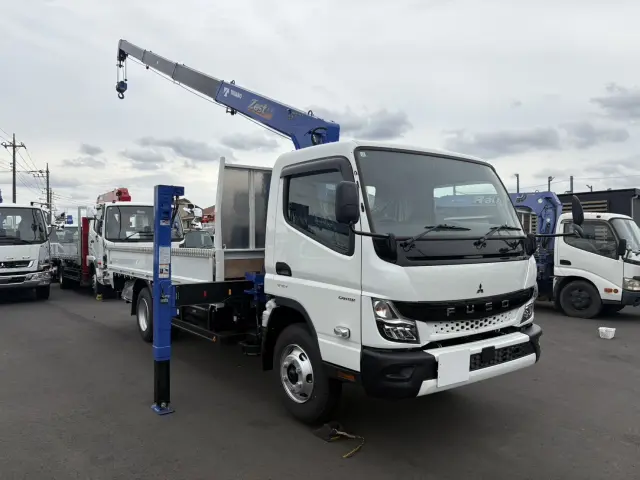 三菱 キャンター 2PG-FEB90(2WD)の写真2