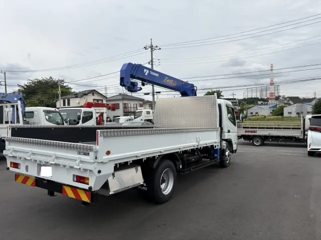 三菱 キャンター 2PG-FEB90(2WD)の写真3