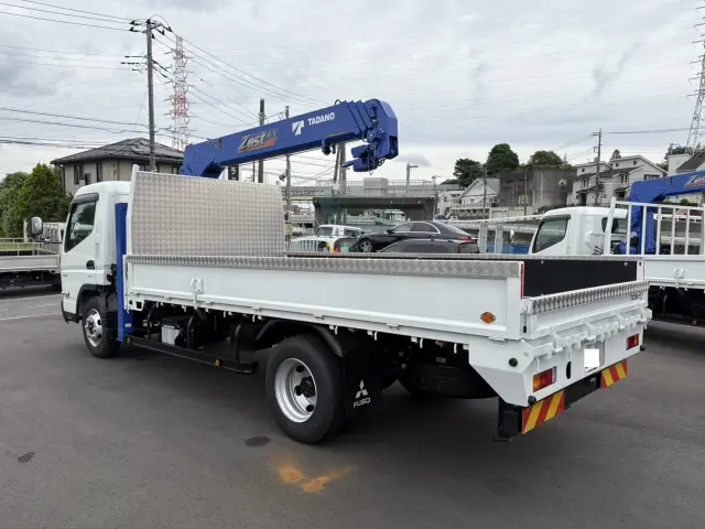 三菱 キャンター 2PG-FEB90(2WD)の写真4