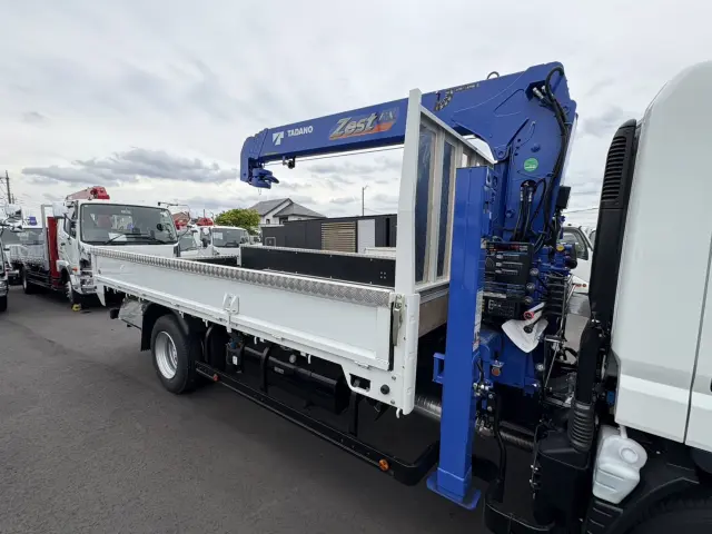 三菱 キャンター 2PG-FEB90(2WD)の写真5