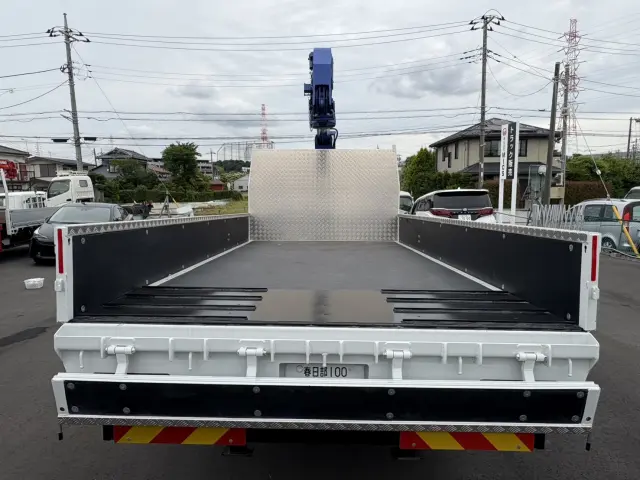 三菱 キャンター 2PG-FEB90(2WD)の写真9