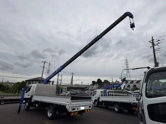 三菱 キャンター 2PG-FEB90(2WD)の写真14