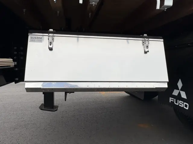 三菱 キャンター 2PG-FEB90(2WD)の写真26