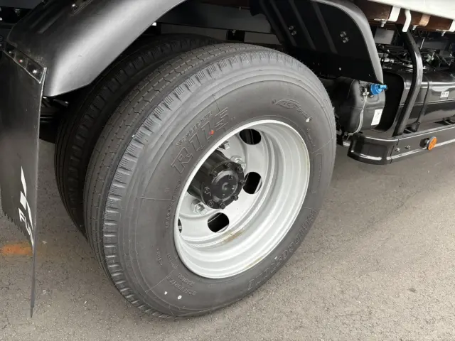 三菱 キャンター 2PG-FEB90(2WD)の写真42