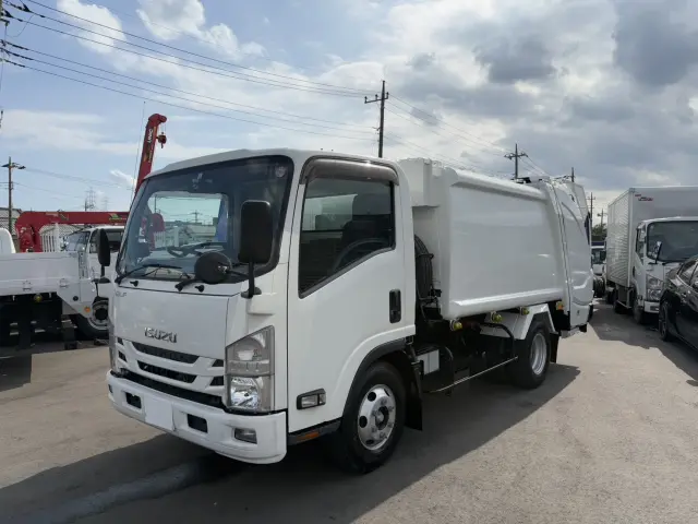 いすゞ エルフ 2RG-NPR88YN(2WD)の写真1
