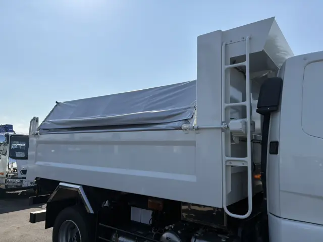 三菱 ファイター 2KG-FK62FZ(2WD)の写真6