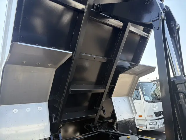 三菱 ファイター 2KG-FK62FZ(2WD)の写真14