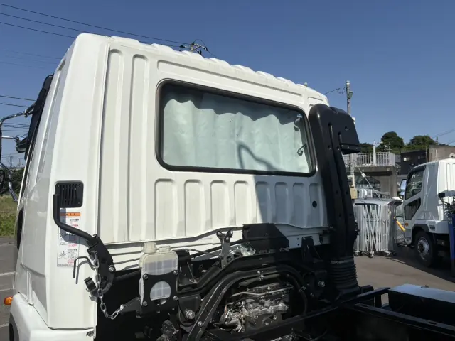 三菱 ファイター 2KG-FK62FZ(2WD)の写真16