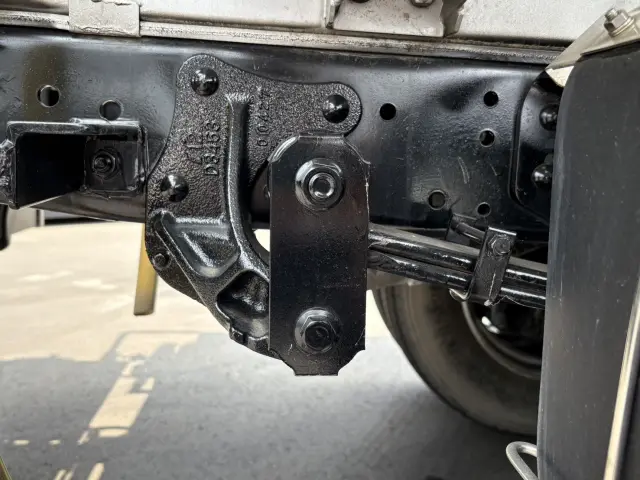 いすゞ エルフ 2RG-NMR88N(2WD)の写真18