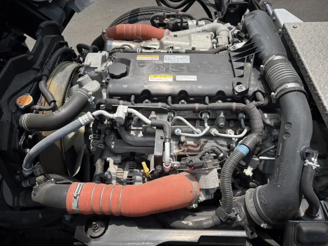 いすゞ エルフ 2RG-NMR88N(2WD)の写真30