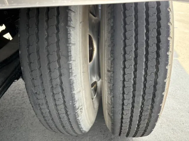 いすゞ エルフ 2RG-NMR88N(2WD)の写真36