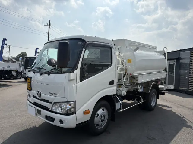 トヨタ ダイナ 2KG-XZU600H(2WD)の写真1