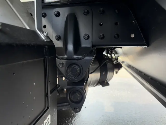 三菱 キャンター 2RG-FEAV0(2WD)の写真27