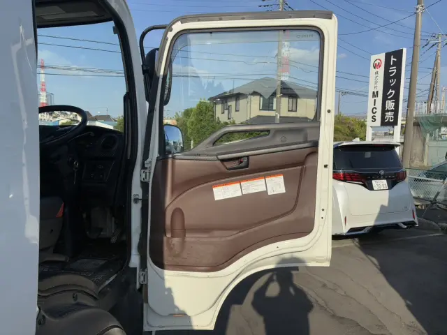 日野 デュトロ 2KG-FC2ABA(2WD)の写真33