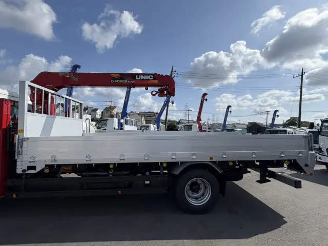 三菱 キャンター 2KG-FK62FZ(2WD)の写真7