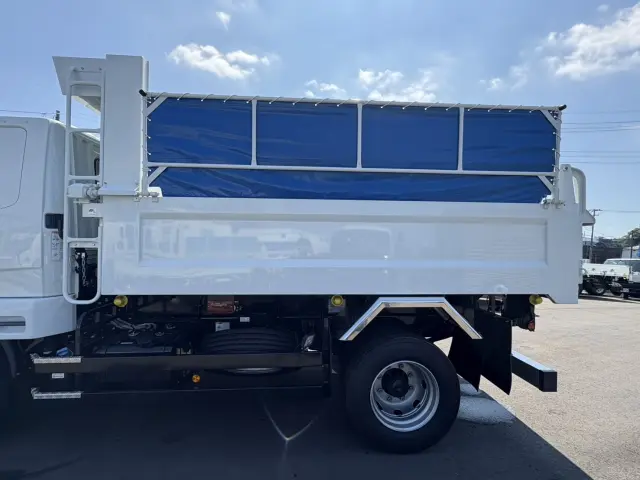 三菱 ファイター 2KG-FK62FZ(2WD)の写真7