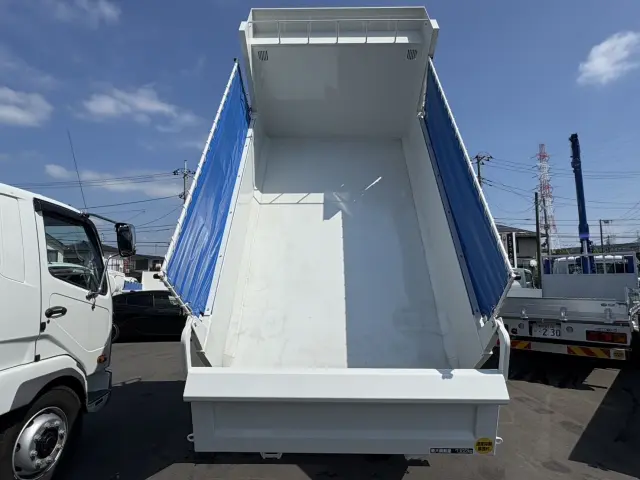 三菱 ファイター 2KG-FK62FZ(2WD)の写真9