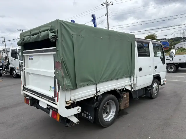 いすゞ エルフ TRG-NJS85A(4WD)の写真3