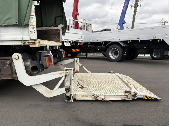 いすゞ エルフ TRG-NJS85A(4WD)の写真11