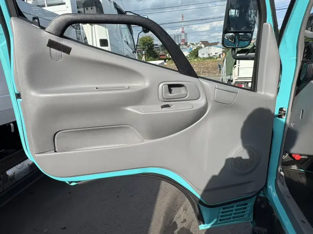 日野 デュトロ TKG-XZU605M(2WD)の写真31