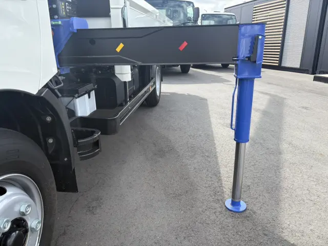 日野 デュトロ 2KG-XZU712M(2WD)の写真17