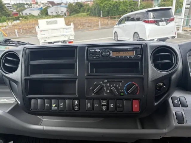 日野 デュトロ 2KG-XZU712M(2WD)の写真32