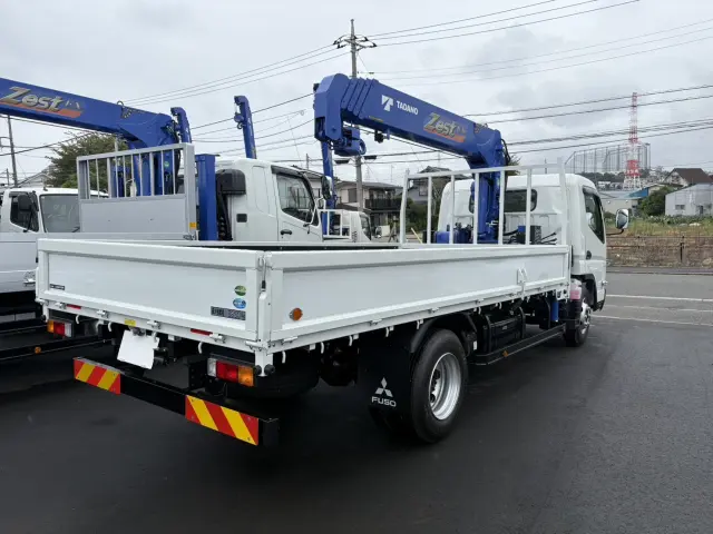 三菱 キャンター 2PG-FEB90(2WD)の写真3