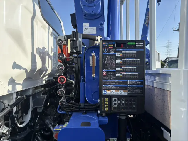 三菱 キャンター 2PG-FEB90(2WD)の写真19