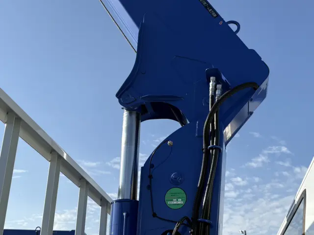 三菱 キャンター 2PG-FEB90(2WD)の写真20