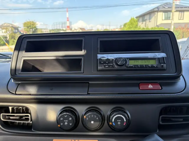 三菱 キャンター 2PG-FEB90(2WD)の写真30