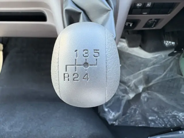 三菱 キャンター 2PG-FEB90(2WD)の写真33