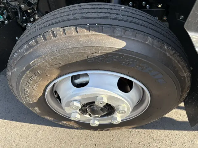 三菱 キャンター 2PG-FEB90(2WD)の写真43