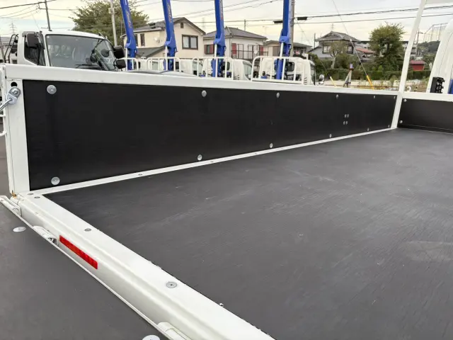 三菱 キャンター 2PG-FEB80(2WD)の写真10