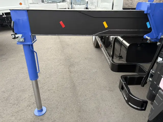 三菱 キャンター 2PG-FEB80(2WD)の写真16