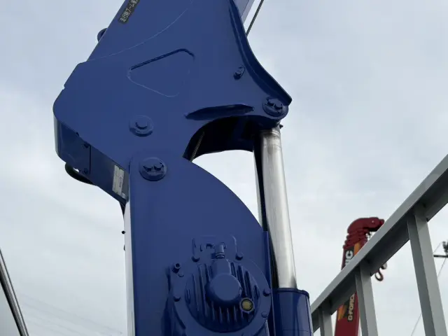 三菱 キャンター 2PG-FEB80(2WD)の写真20