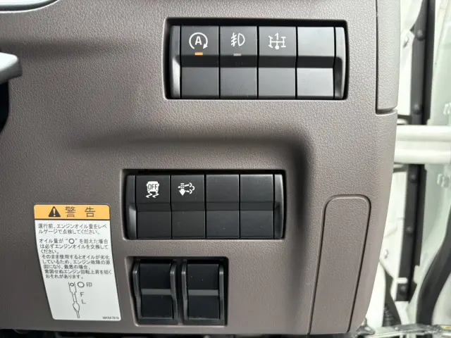 三菱 キャンター 2PG-FEB80(2WD)の写真33