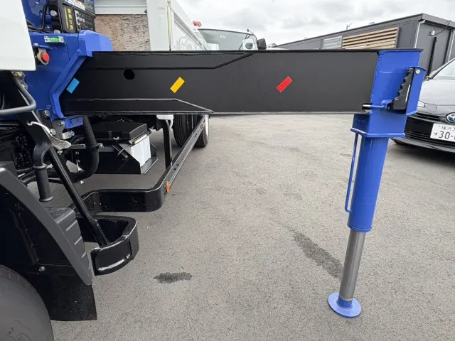 三菱 キャンター 2PG-FEB80(2WD)の写真17