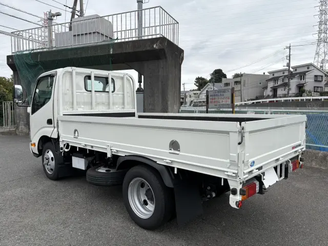 日野 デュトロ 2RG-XZU605M(2WD)の写真4