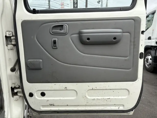 日野 デュトロ TPG-XZU605M(2WD)の写真40