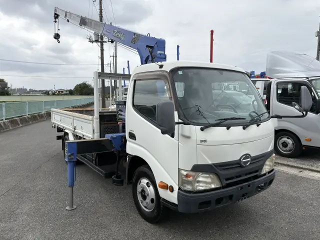 日野 デュトロ SKG-XZU650M(2WD)の写真2