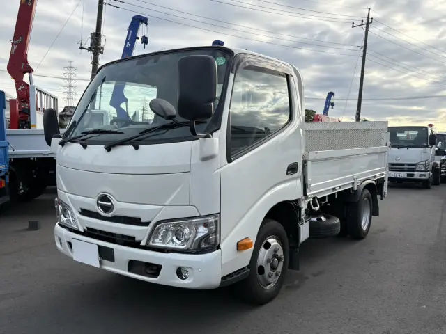 日野 デュトロ 2RG-XZC605M(2WD)の写真1
